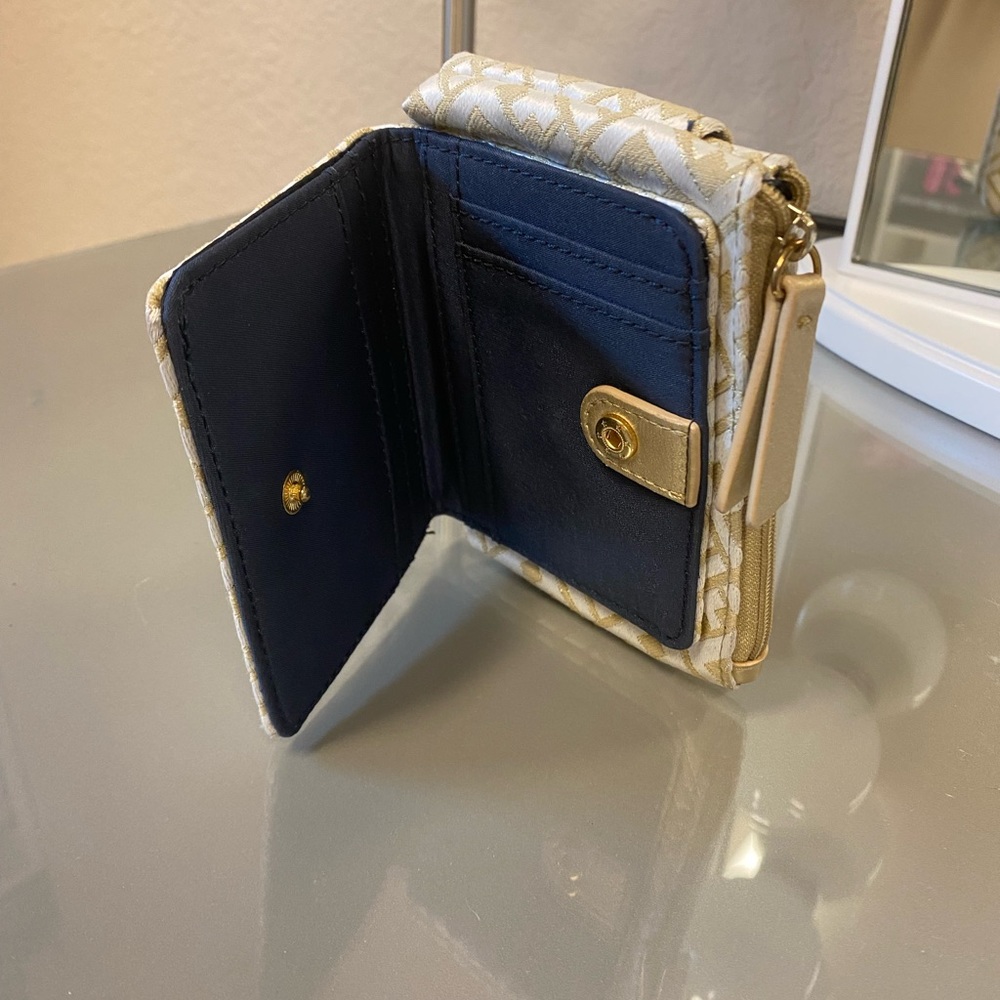 Tommy Hilfiger Zip Wallet